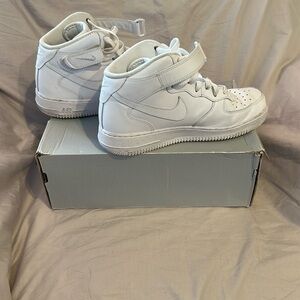 Women’s Nike Air Force 1 High-Tops